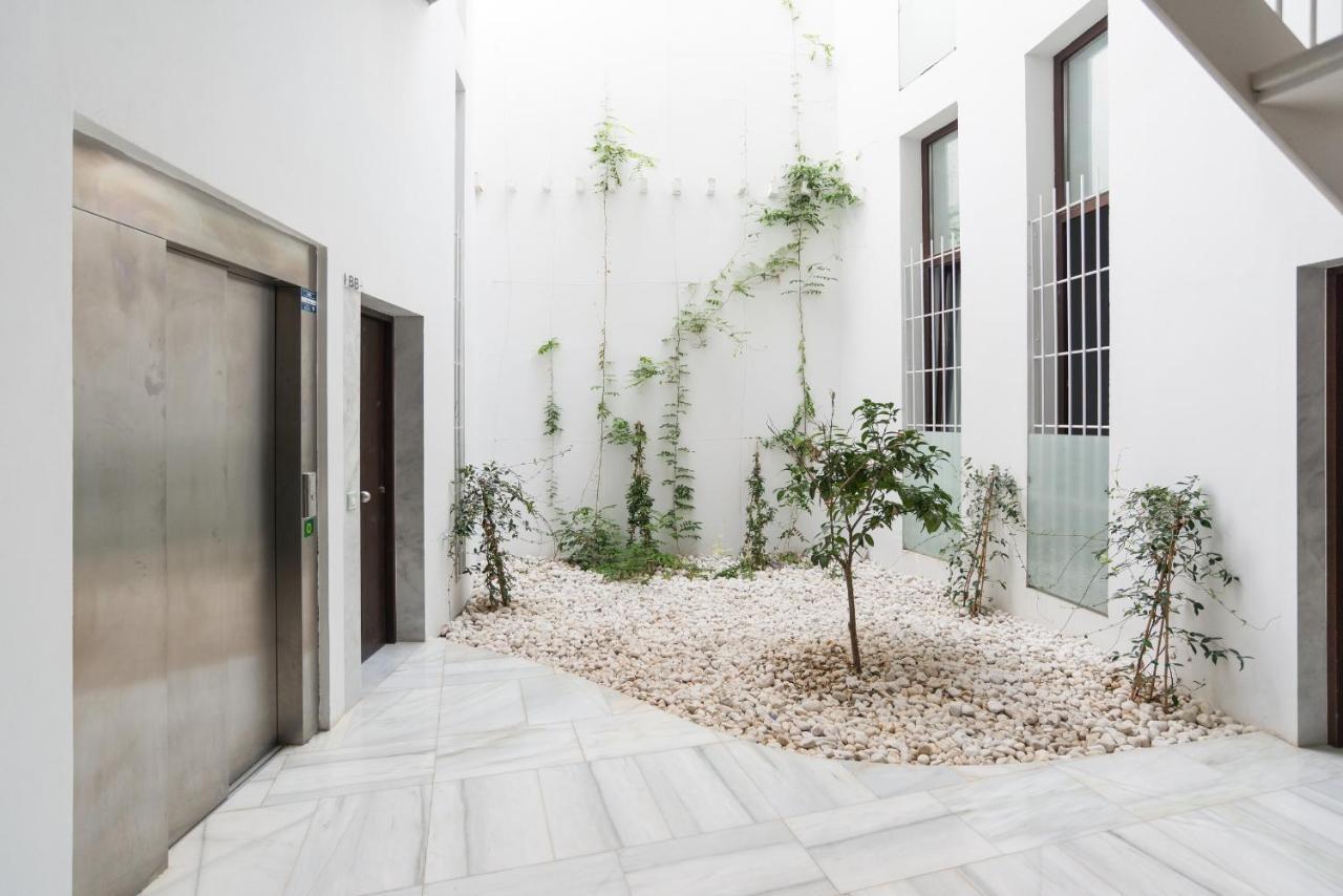 Malaga City Breaks Exterior foto